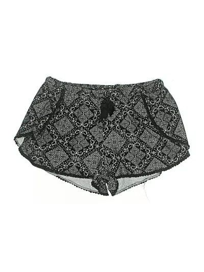 Pre-owned Hot Kiss Shorts In Black
