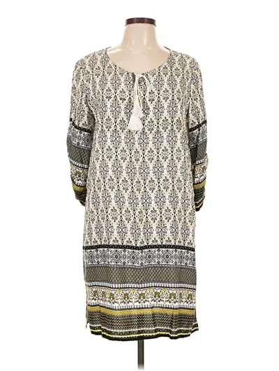 Pre-owned Hotouch Poncho In Ivory