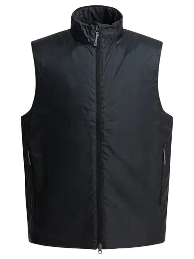 Houdini Sportswear "dunfri" Sleeveless Jacket In Black