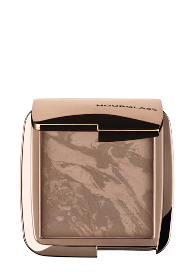Hourglass Ambient Lighting Bronzer In Nude Bronze Light