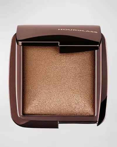 Hourglass Ambient Lighting Powder In White
