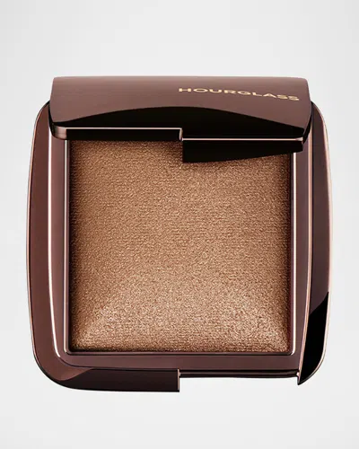 Hourglass Ambient Lighting Powder In Ltbeig