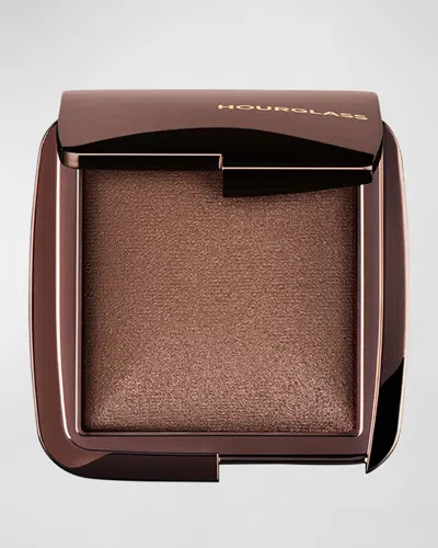 Hourglass Ambient Lighting Powder In White
