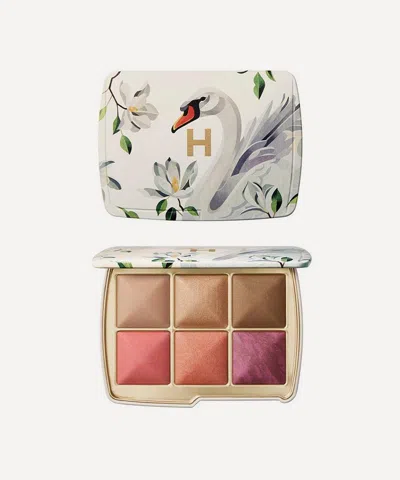 Hourglass Ambient Lightning Palette Unlocked Edit In Swan In White
