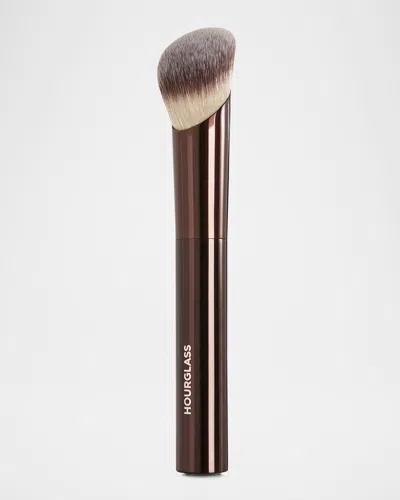 Hourglass Ambient Soft Glow Foundation Brush In Noclr