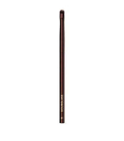 Hourglass No. 11 Smudge Brush In White