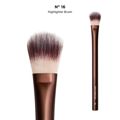 Hourglass No. 16 Highlighter Brush In Brown