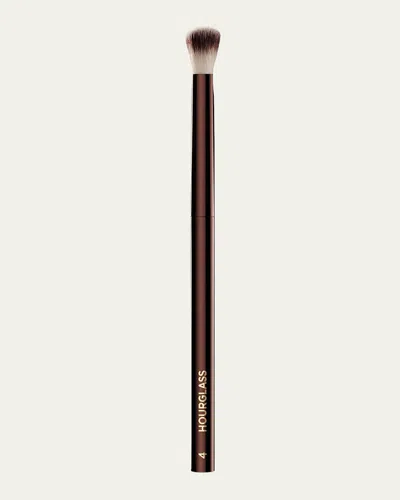Hourglass No. 4 Crease Brush In C00