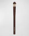 Hourglass No. 8 Large Concealer Brush In C00