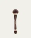 Hourglass Veil Translucent Setting Powder Brush In Active