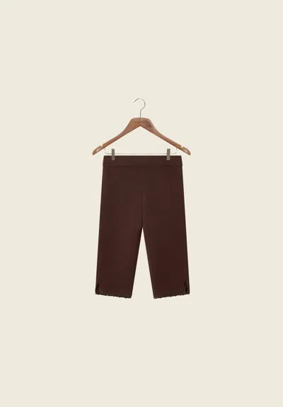House Of Sunny Classic Capri Pants In Black