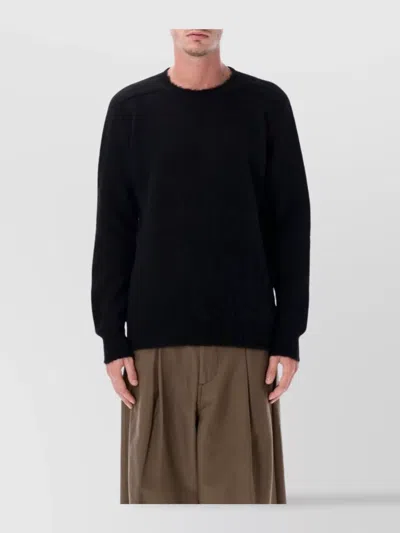 HOWLIN' COZY BEAR KNIT SWEATER