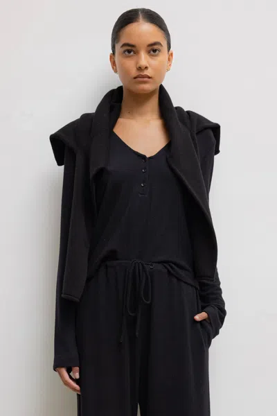 Leset Lauren V Henley In Black