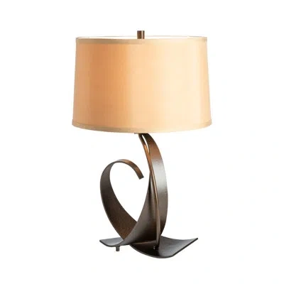 Hubbardton Forge Fullered 22.1'' Table Lamp In Bronze,flax