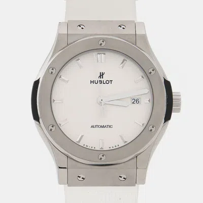 Pre-owned Hublot Classic Fusion 542.nx.2611.lr Automatic Titanium Men's Wristwatch 42 Mm In White