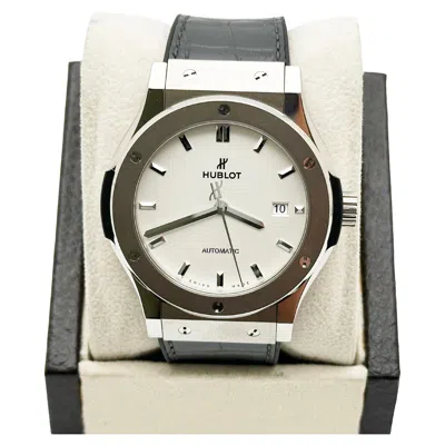 Pre-owned Hublot Classic Fusion 542.nx.2611.lr Opaline Dial Titanium 42mm Box Receipt In Multi
