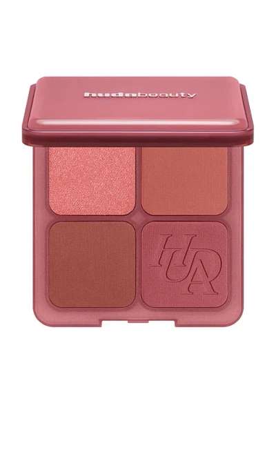 Huda Beauty Blush Filter Blurring Blushlighters Palette In Strawberry Latte