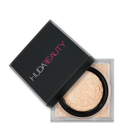 Huda Beauty Easy Bake Loose Powder In Neutral