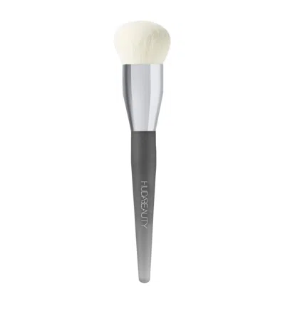 Huda Beauty Easy Blur Brush In White