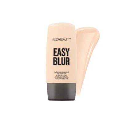 Huda Beauty Easy Blur Foundation Mini Milkshake 100b