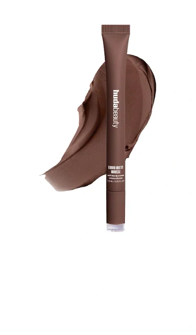 Huda Beauty Liquid Matte Mousse In Rich Brown