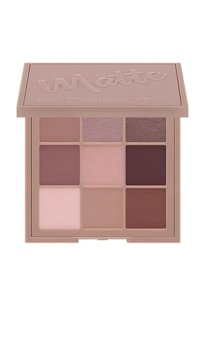 Huda Beauty Matte Obsessions Eyeshadow Palette. In Multi