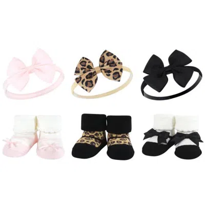 Hudson Baby Delightful Duo Gift Headband And Socks (baby) In Black