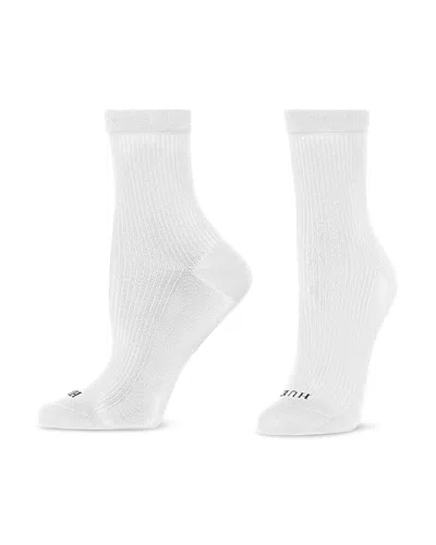 Hue Blend Sheer Rib Socks In White