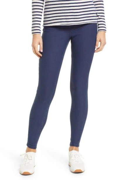 Hue Fleece Lined Denim Leggings In Med Wash