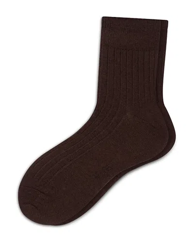 Hue Ribbed Cropped Crew Socks In Brown