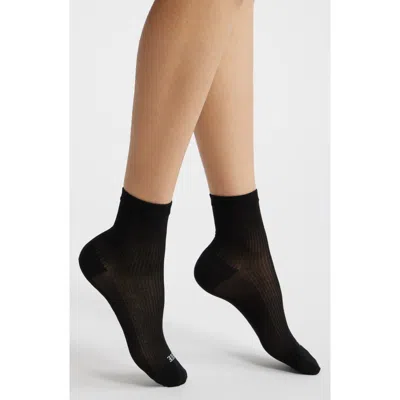 Hue Sheer Rib Crew Socks In Black