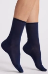 Hue Superlite Cotton Blend Crew Socks In Navy