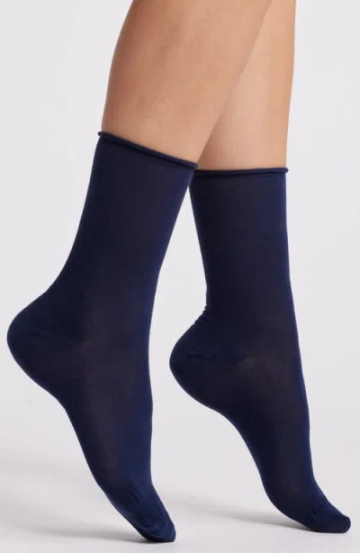 Hue Superlite Cotton Blend Crew Socks In Navy