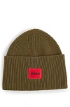 Hugo Boss 레드 로고 라벨 리브드 비니 In Brown
