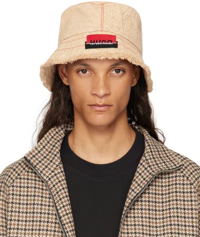 HUGO BEIGE LES BENJAMINS EDITION LABEL BUCKET HAT 