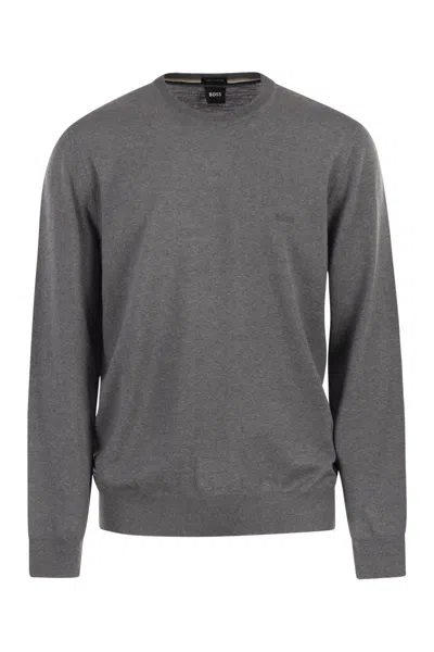 Hugo Boss Boss Men Regular Fit Virgin Wool Jumper With Embroidered Logo In Blue