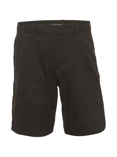 Pre-owned Hugo Boss Concealed-closure Shorts In Black