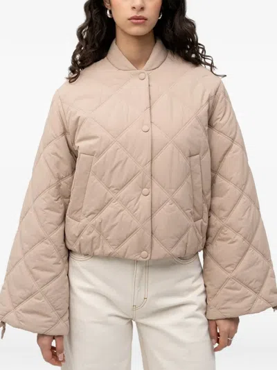 Hugo Boss Fasteppa Quilted Jacket In Neutral
