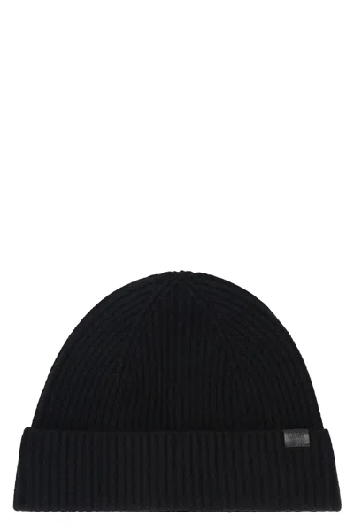 Hugo Boss Logo-patch Knitted Beanie Hat In Black