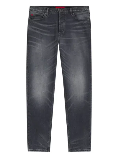 Hugo Boss Logo-plaque Jeans In Gray