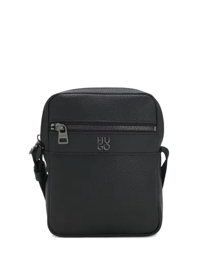 Hugo Boss Logo-plaque Messenger Bag In Black