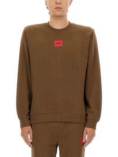 Hugo Boss Regular Fit Sweatshirt With Logo Label In Brown