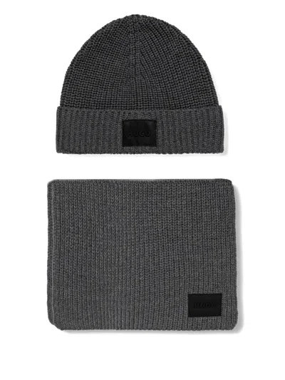 Hugo Boss Ribbed Logo-patch Beanie Hat Set In Gray