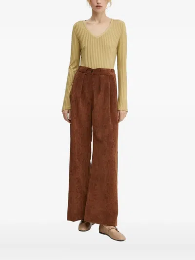 Hugo Boss Ribbed V-neck Top In Brown