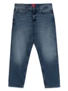 Hugo Boss Tapered Fit Jeans In Blau