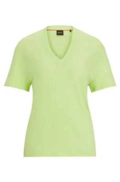 Hugo Boss V-neck T-shirt In Linen In Green