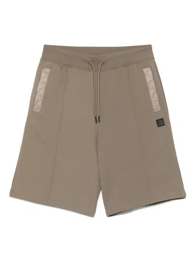 Hugo Boss Zigzag Stitching-detail Shorts In Green