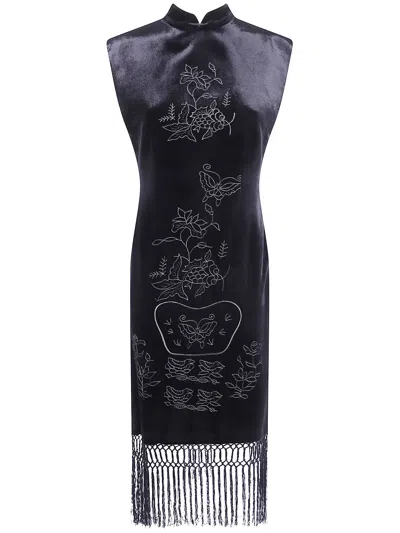 Hui Dress Fringed "ingot Embroidered Quipao" In Black