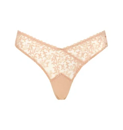 Huit Desir Tanga In Neutral