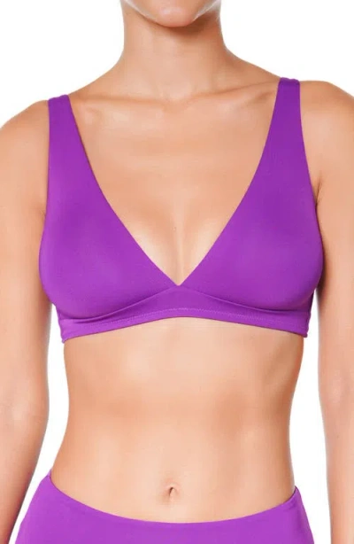 Huit So Chic Triangle Bikini Top
